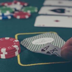 3 skuteczne porady pokerowe, które są idealne do mobilnego kasyna